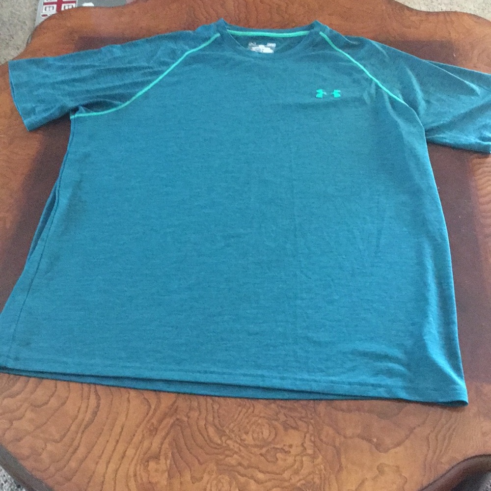 Under Armour dri fit t shirt